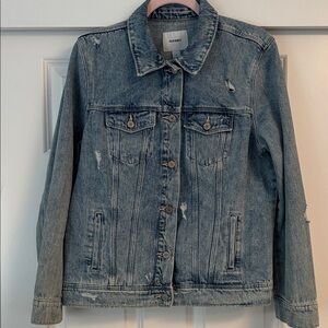 Old Navy Women's Distressed Light Blue Denim Jacket Size: L *New